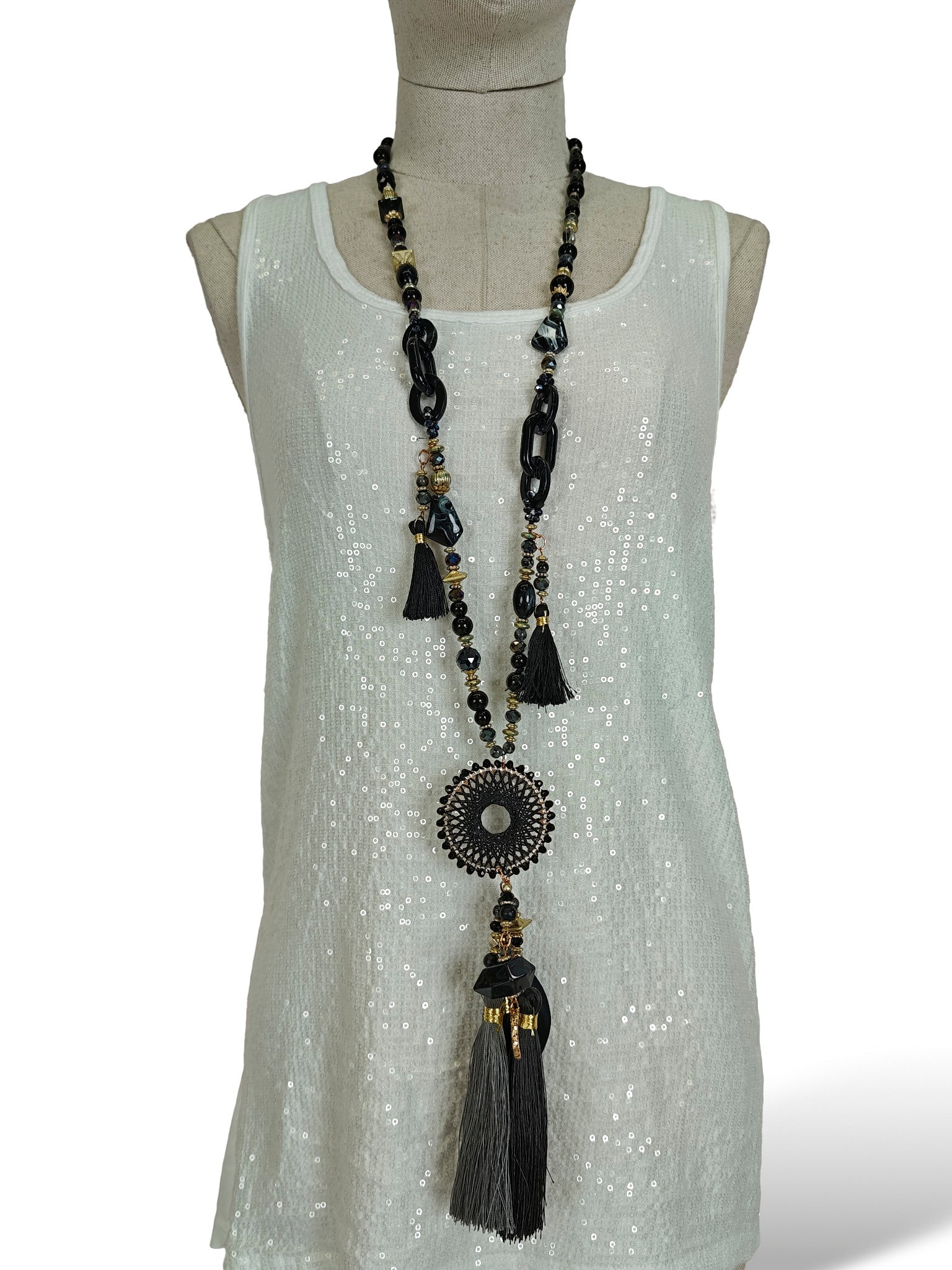 COLLANA CON NASTRINI