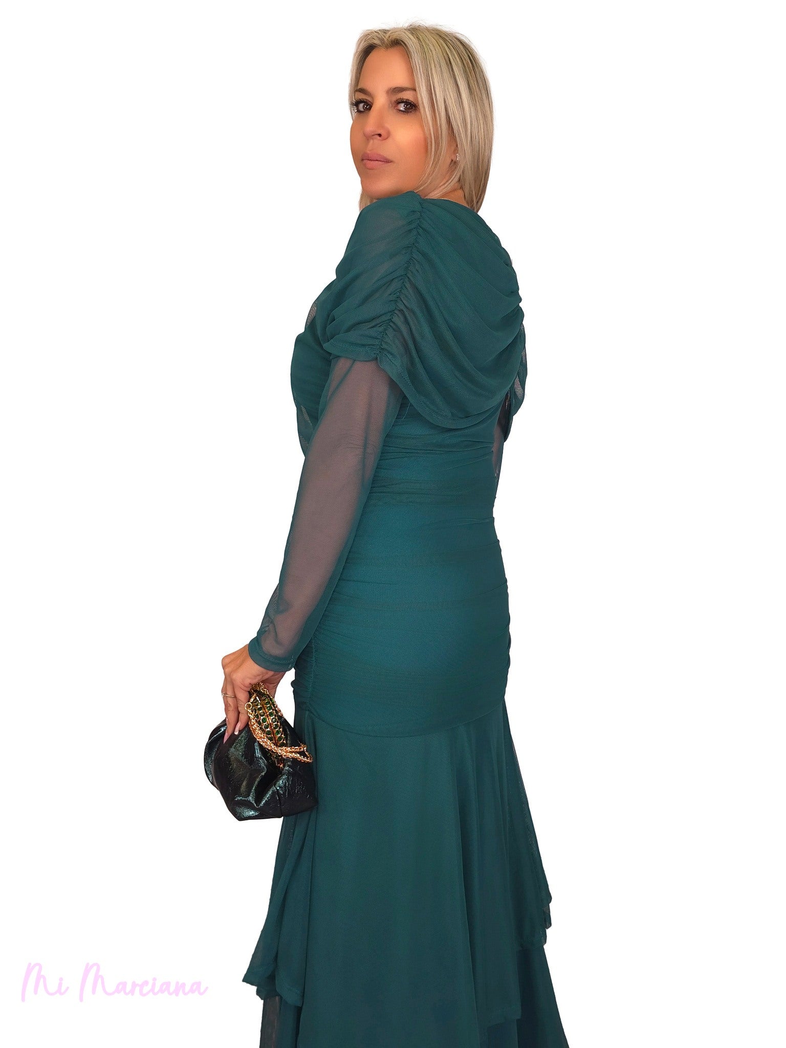 VESTIDO CAPA DE TULE