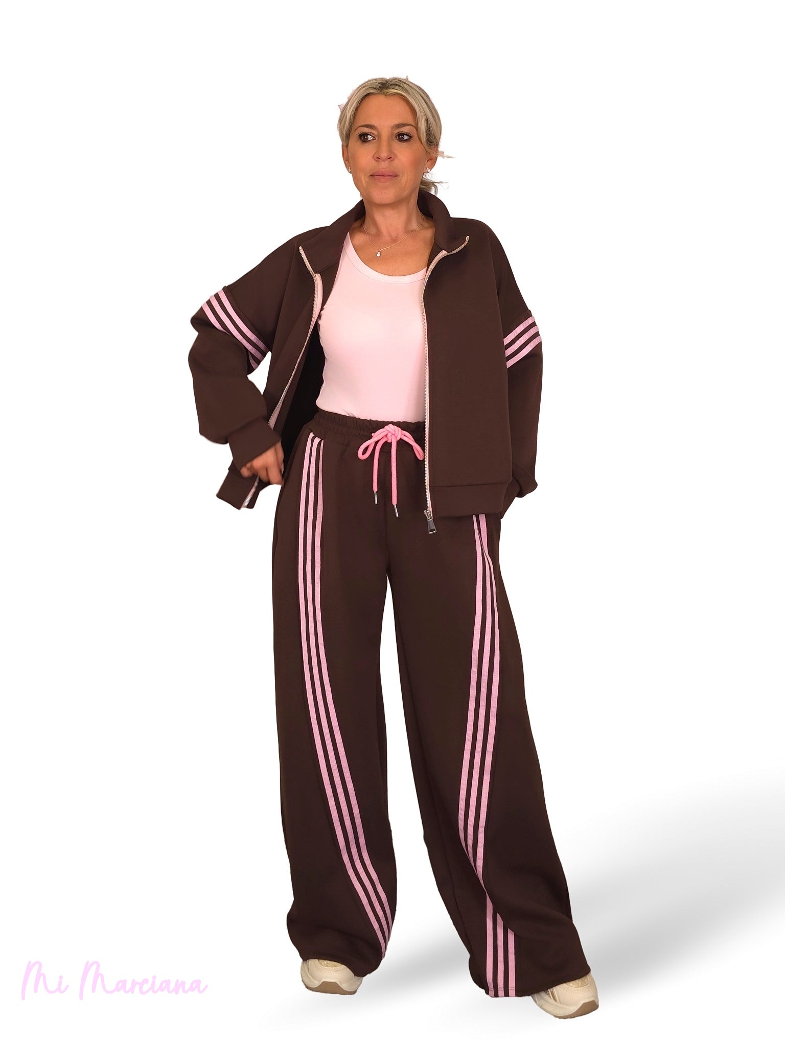 Gestreifter Ballon-Trainingsanzug