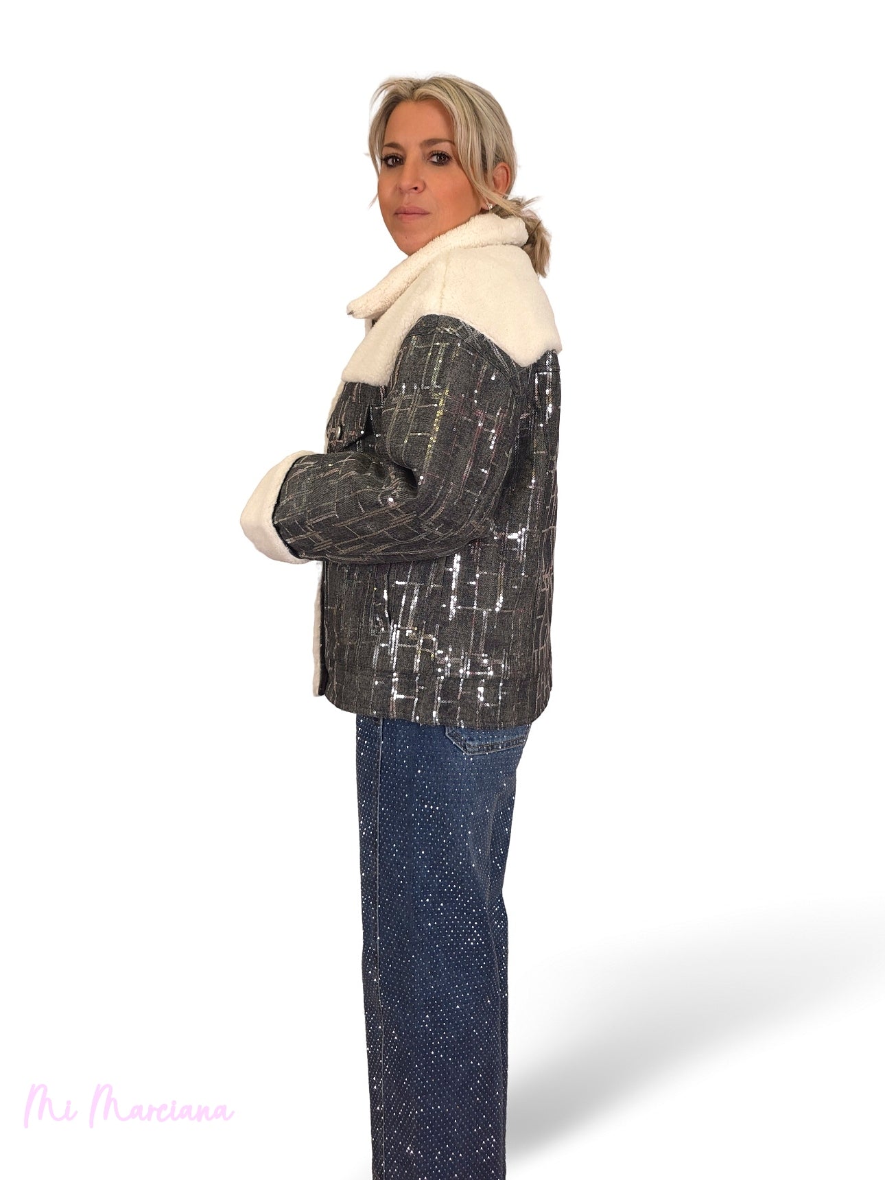 Casaco de ganga com lantejoulas e forro transparente