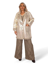 ABRIGO METALIZADO PELO