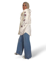 CHAQUETA LONETA CORTA BORDADA CAPUCHA JOT