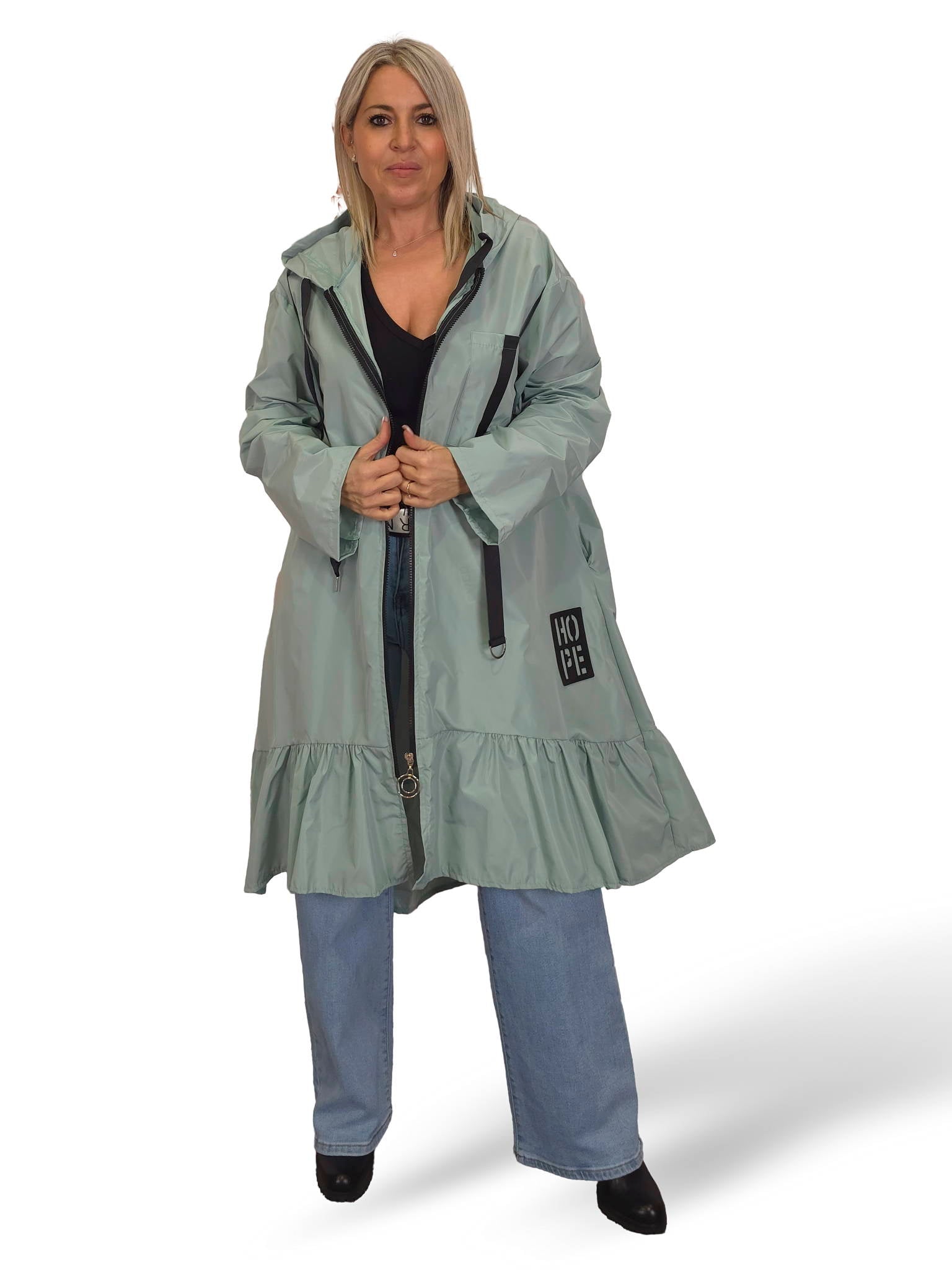 Capa de chuva com folhos