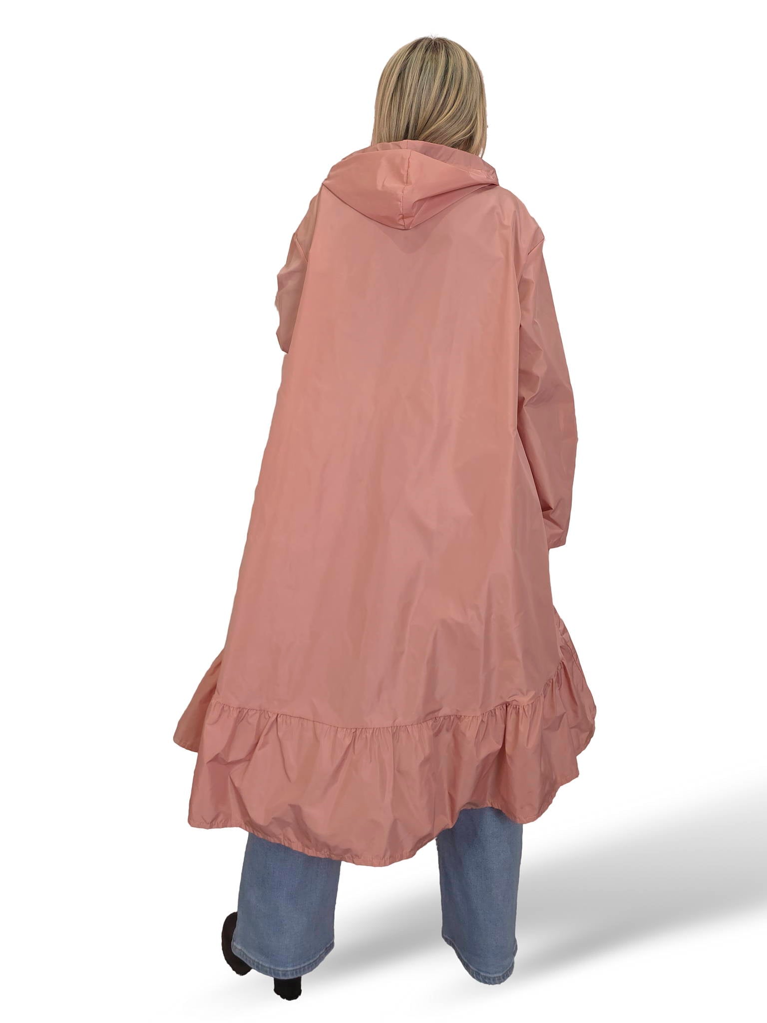 Capa de chuva com folhos