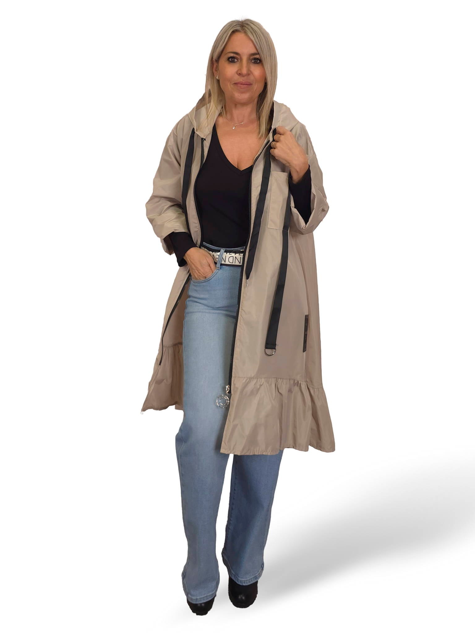 Capa de chuva com folhos