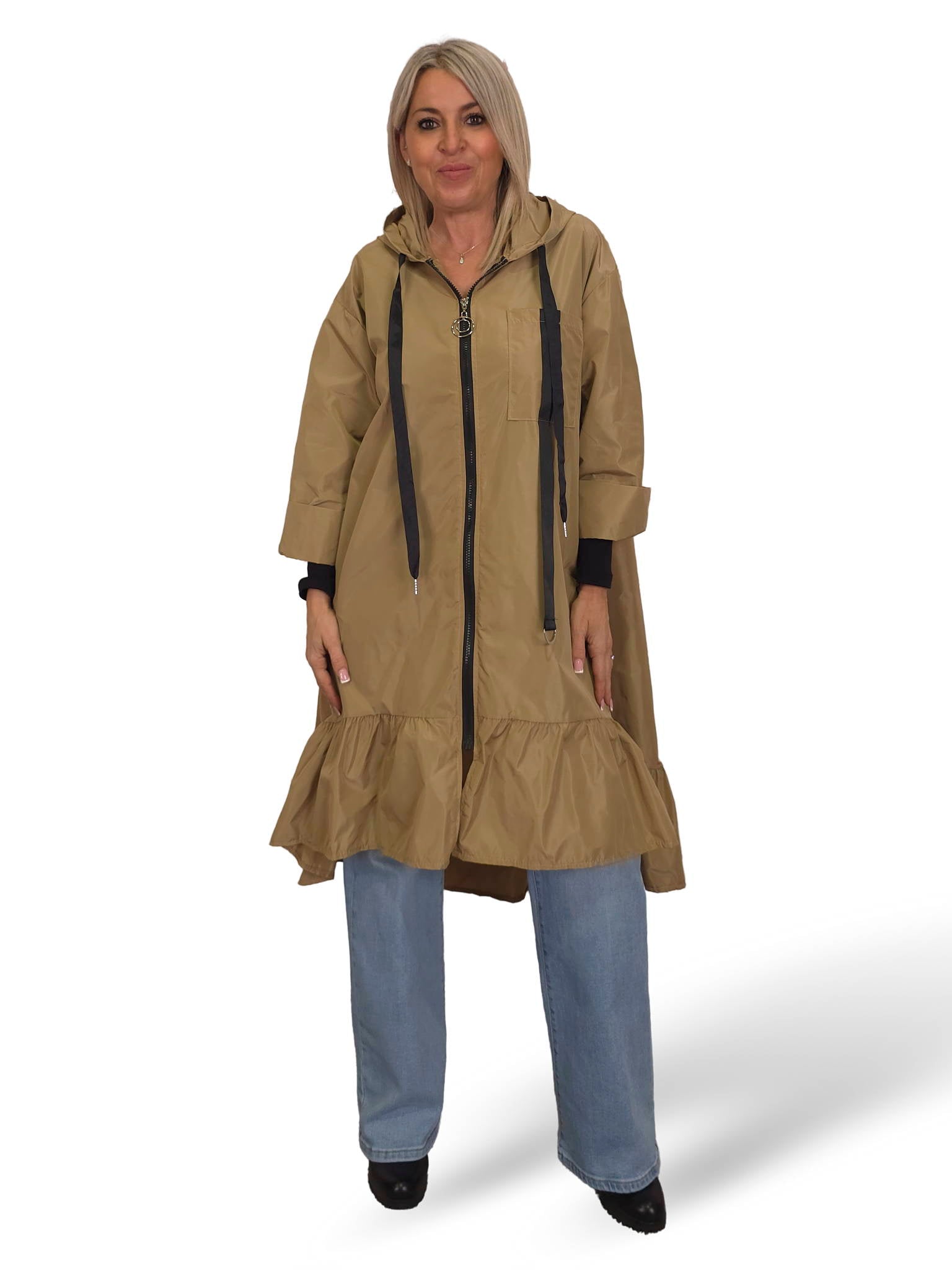 Capa de chuva com folhos