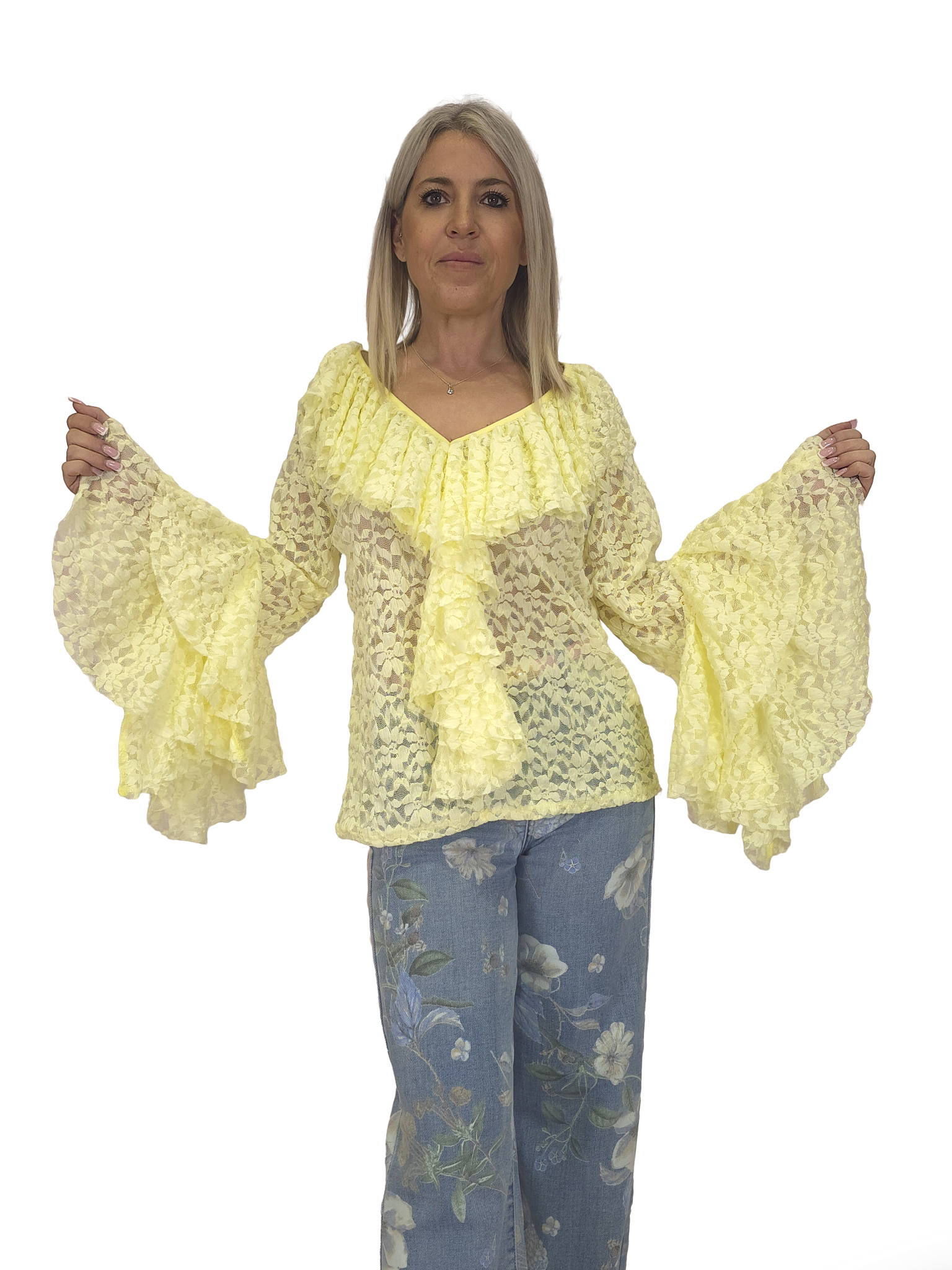 SPITZENBLUSE MIT RÜSCHEN UND V-AUSSCHNITT