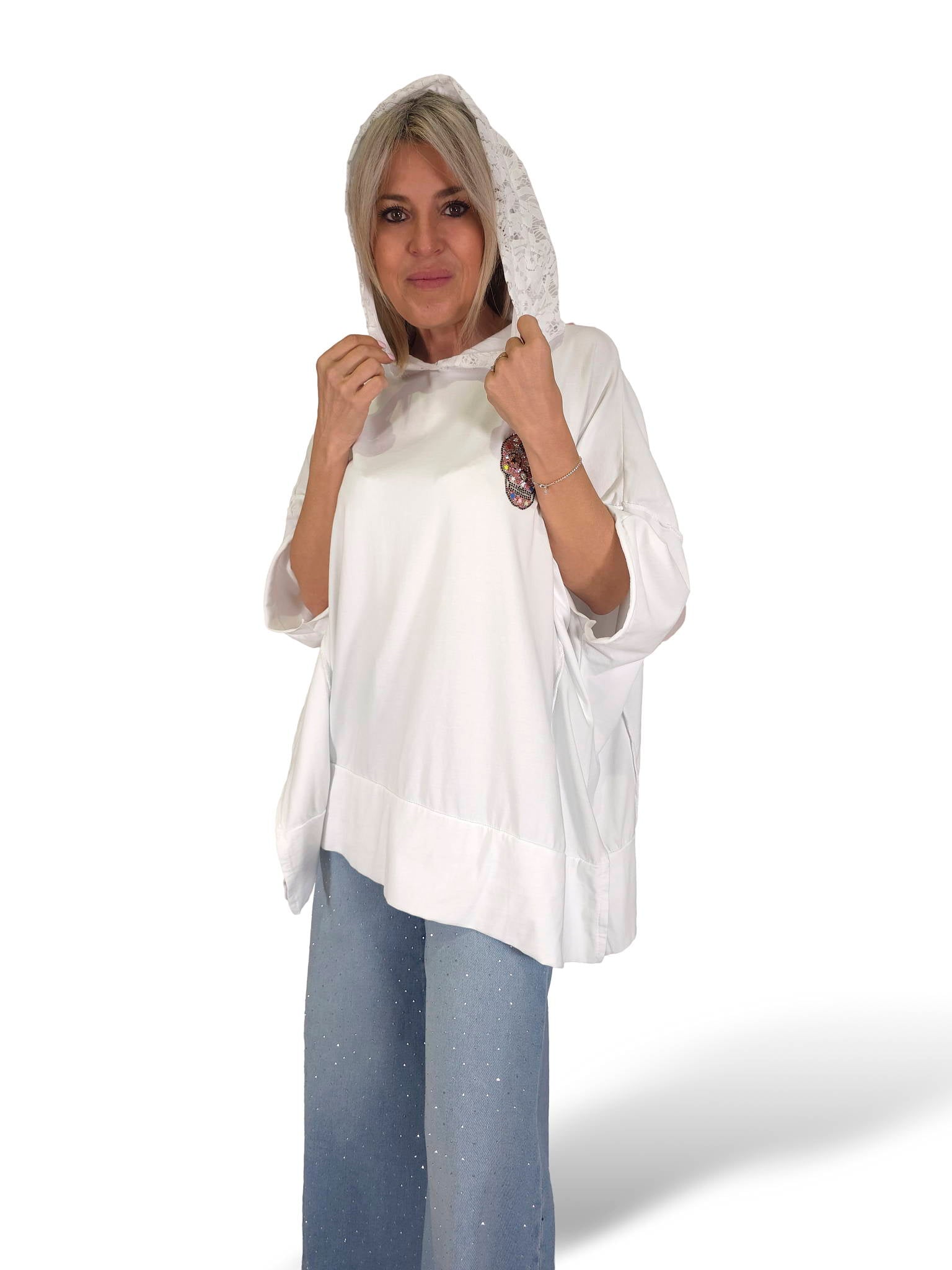 MAXI CAMISETA CAPUCHA ENCAJE CALAVERA