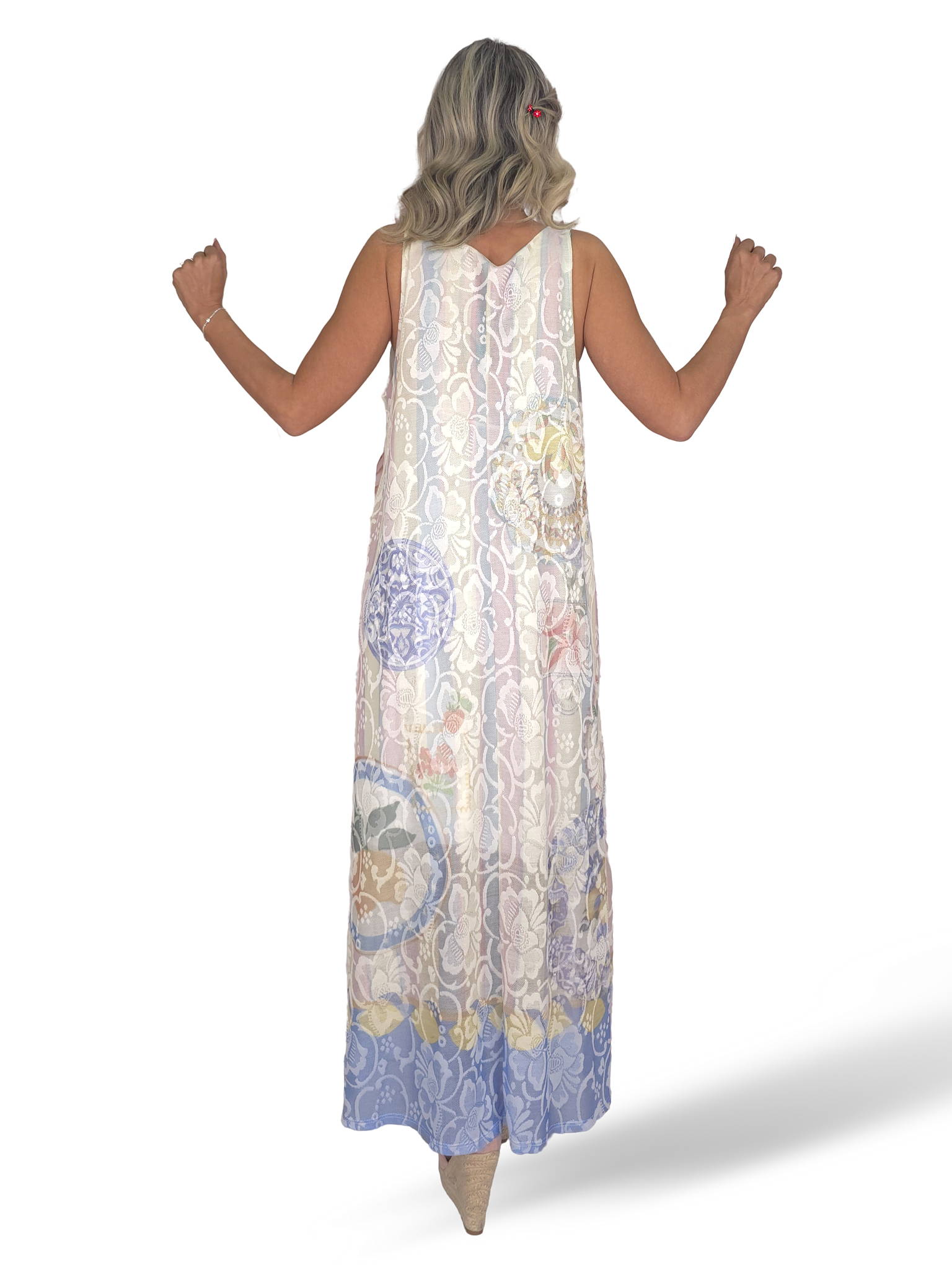 VESTIDO DE LINHA BORDADA