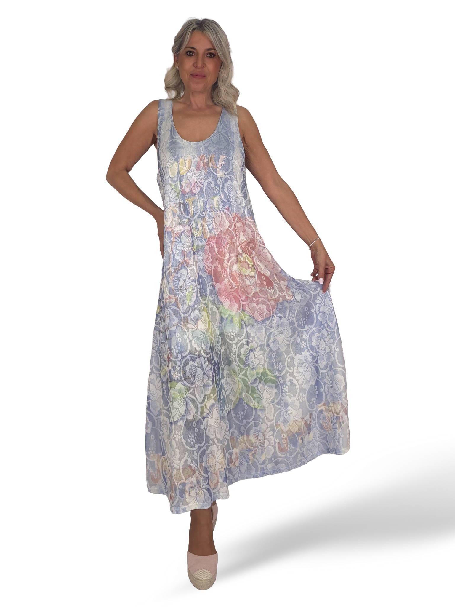 VESTIDO DE LINHA BORDADA