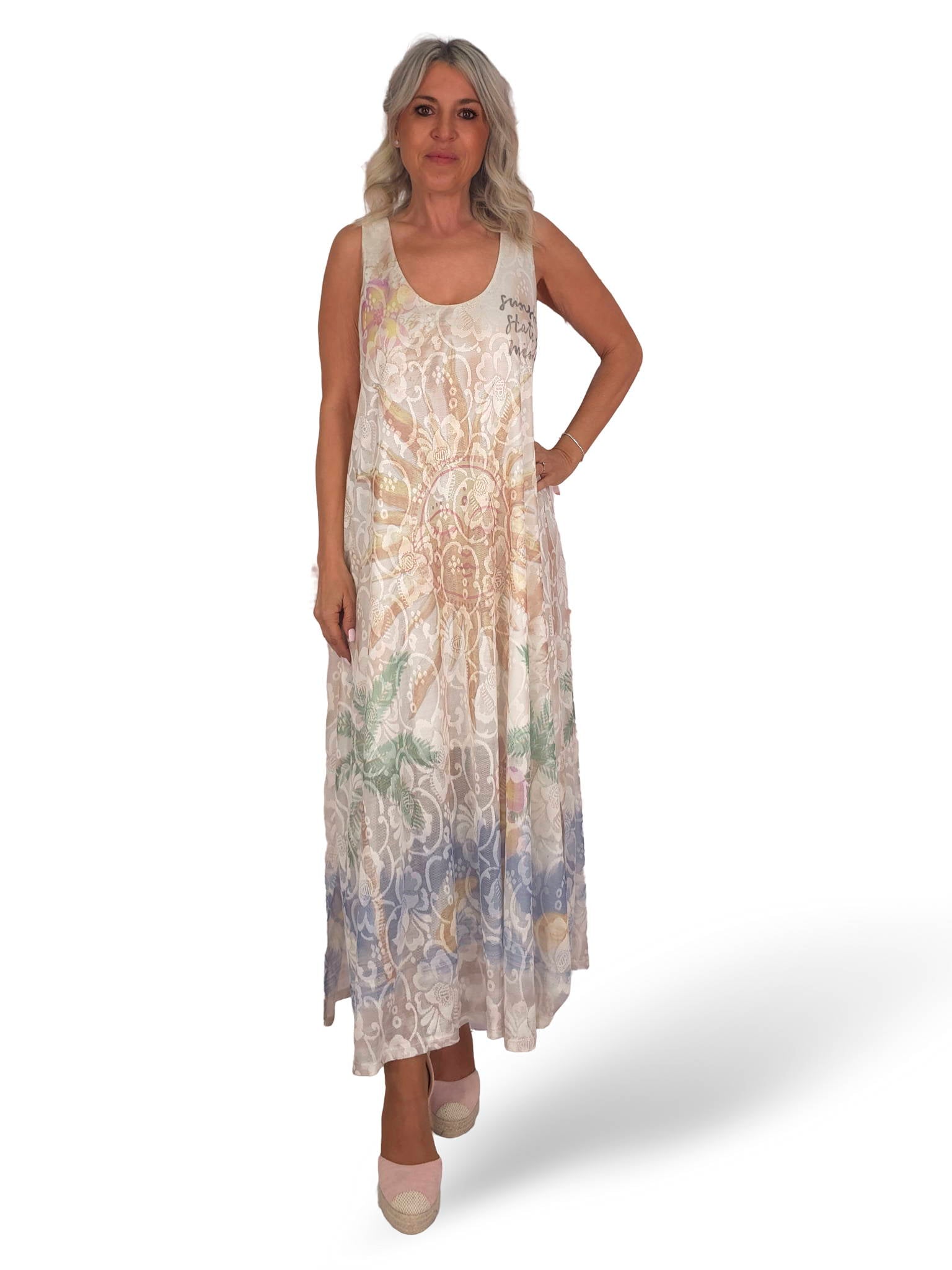 VESTIDO DE LINHA BORDADA