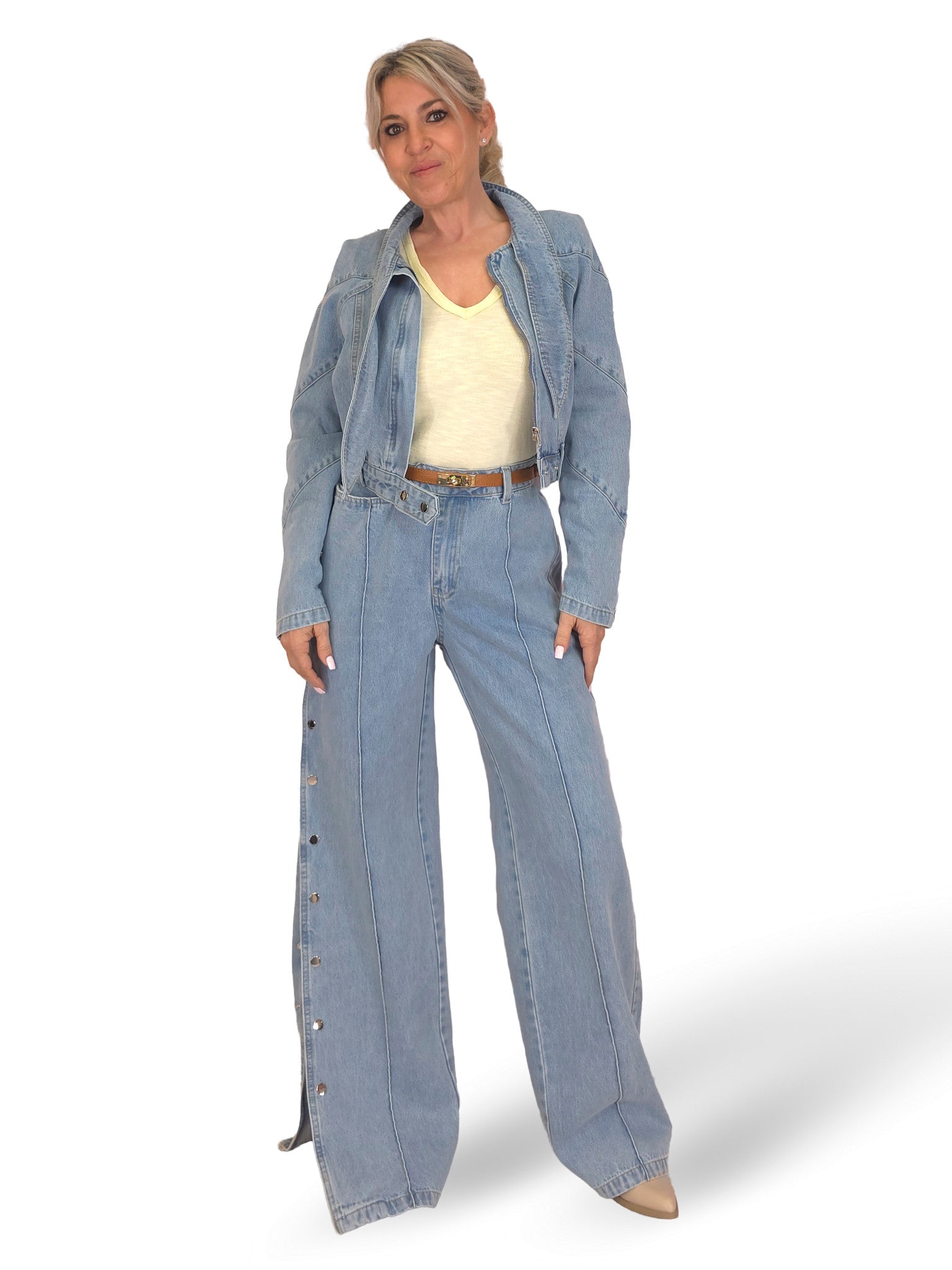 Completo in denim Jot con bottoni