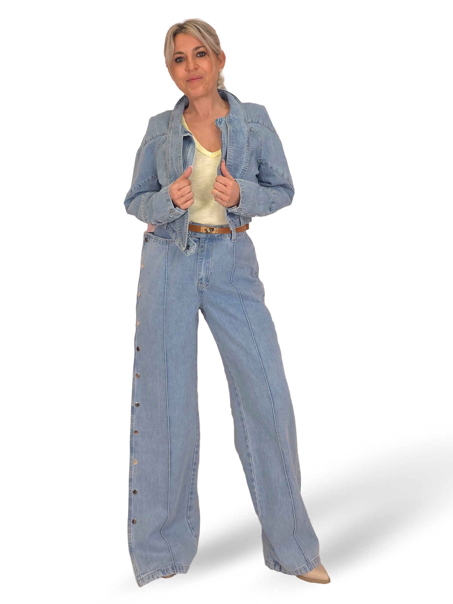 Completo in denim Jot con bottoni