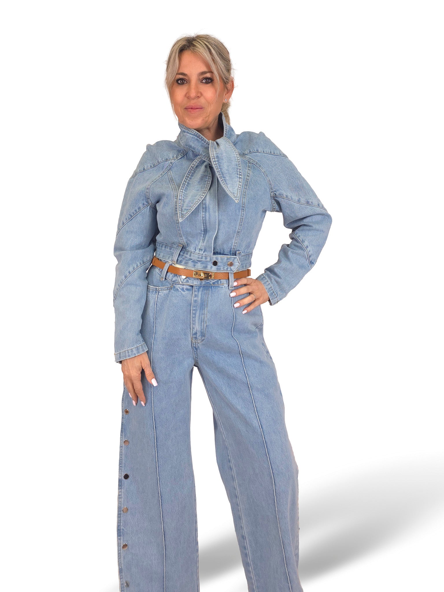 Completo in denim Jot con bottoni