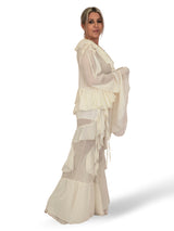 Completo composto da camicetta in chiffon e pantaloni con volant