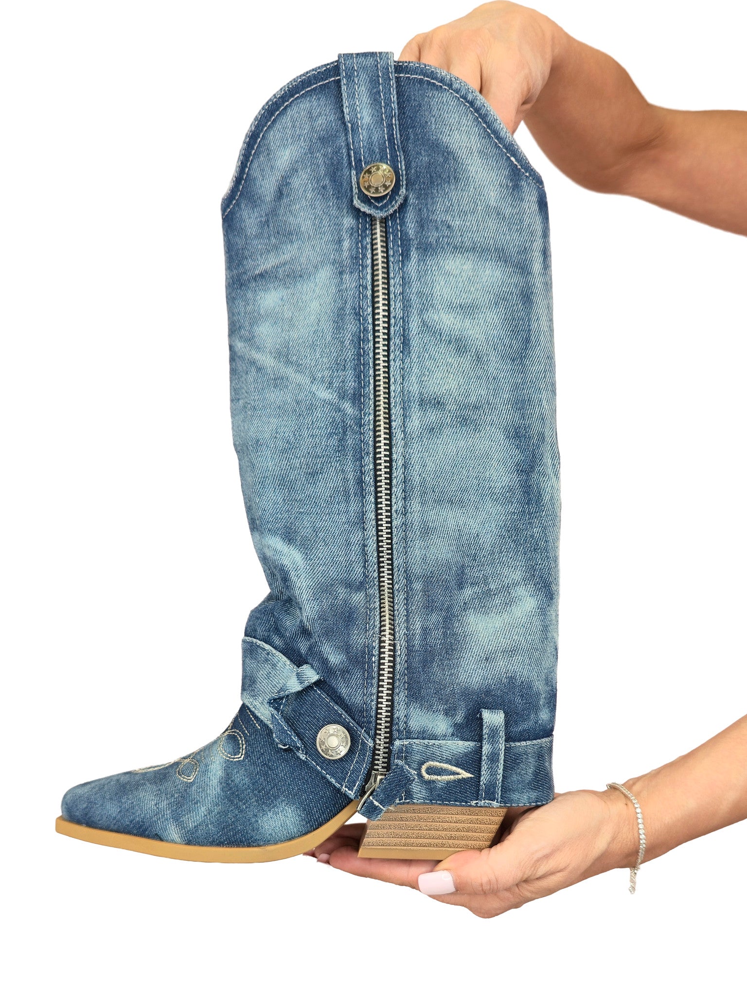 Bota de cowboy com pala em ganga