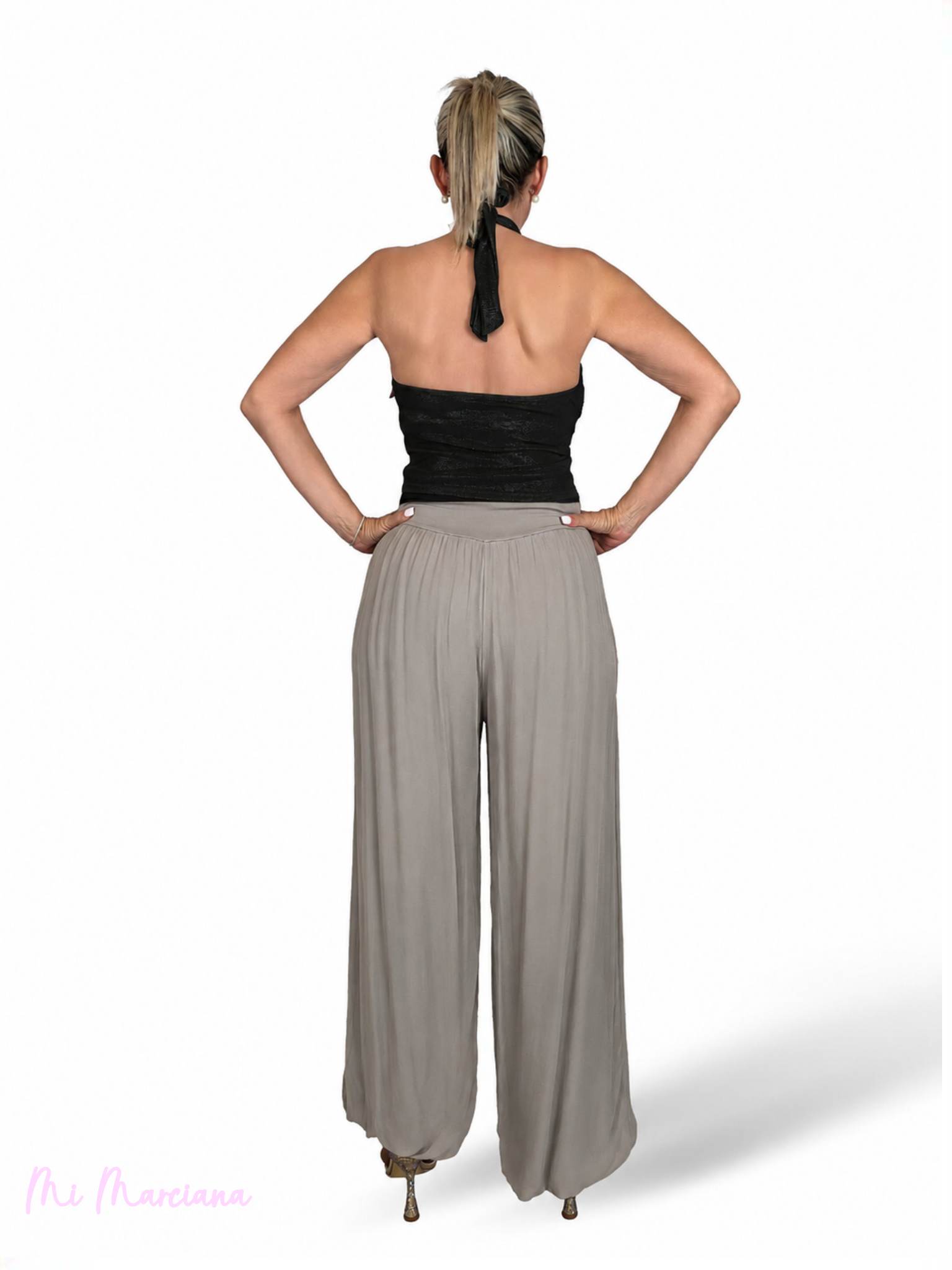 LYCRA-TOP MIT SCHMUCKSCHNALLE