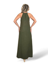 VESTIDO PLISSADO COM MISSANGAS DOURADAS