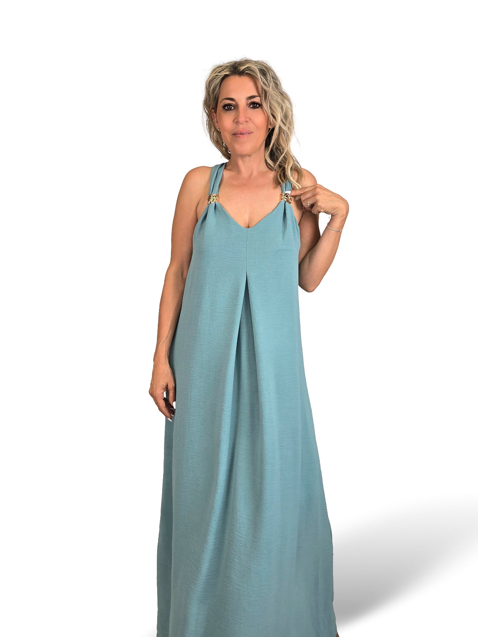 VESTIDO PLISSADO COM MISSANGAS DOURADAS
