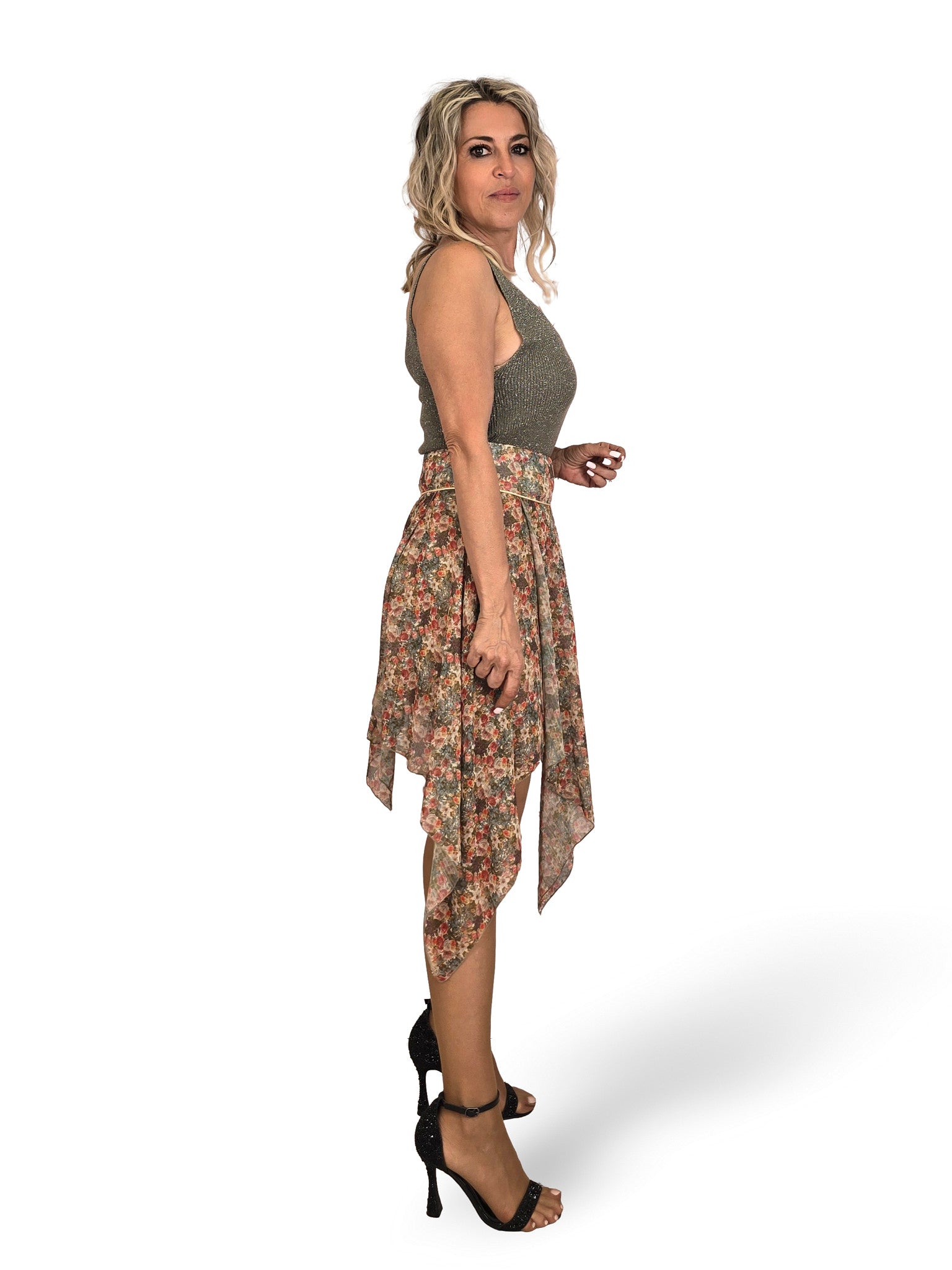 GONNA CORTA ASMMETRICA IN TULLE CON MOTIVO FLOREALE