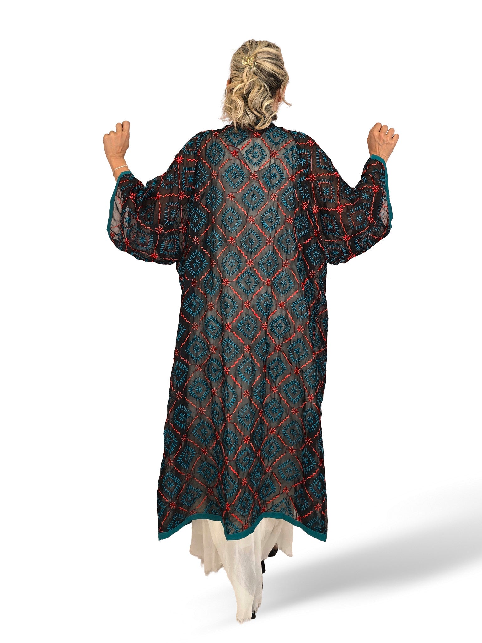 Kimono longo bordado