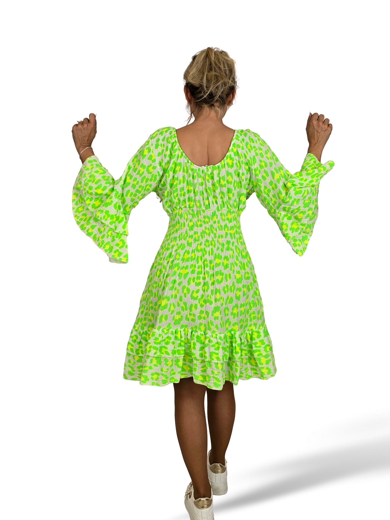 VESTIDO CURTO COM ESTAMPA ANIMAL EM FORMATO DE FAVO DE MEL VERDE/AMARELO