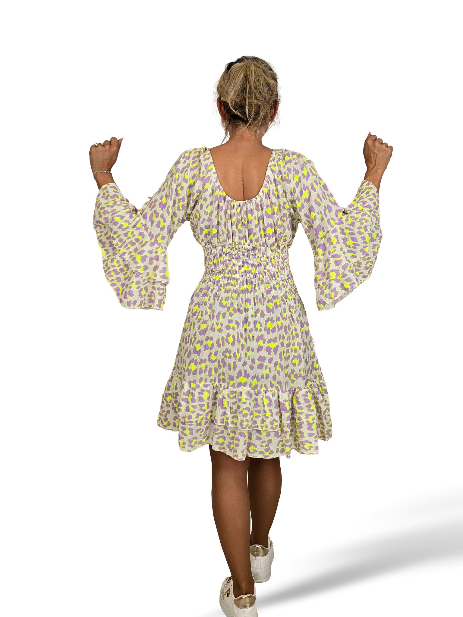 Vestido curto, estampado animal em forma de favo de mel, lilás/amarelo