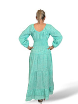 Vestido comprido turquesa recortado e bordado