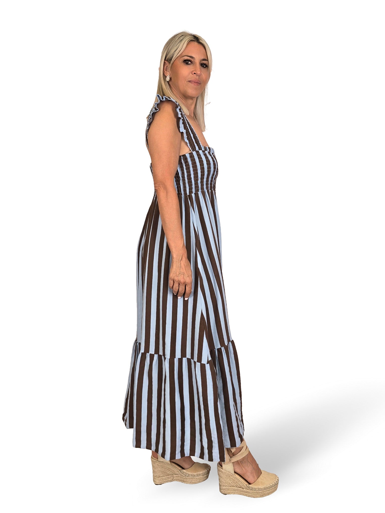 Vestido favo de mel com folhos e riscas