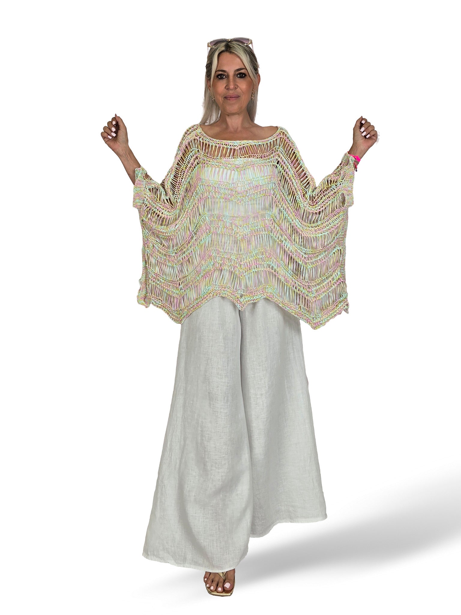 PONCHO EM CROCHÊ MULTICOLORIDO