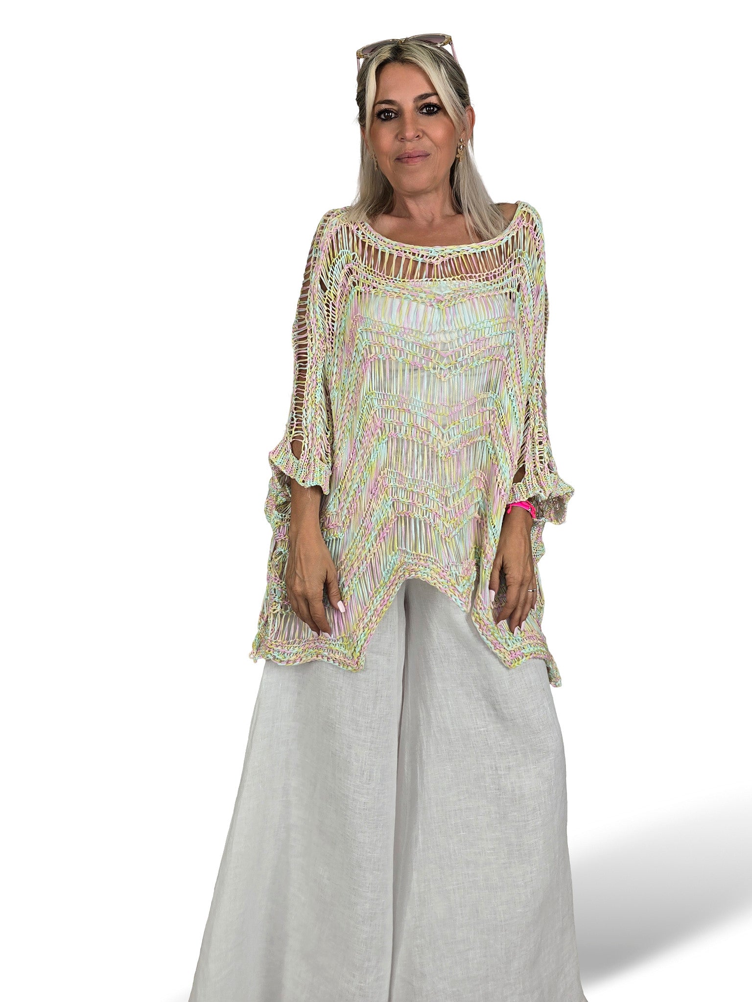 PONCHO EM CROCHÊ MULTICOLORIDO