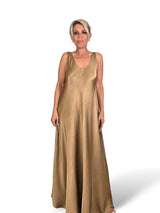 ROBE À LONGUES BRETELLES EN SATIN