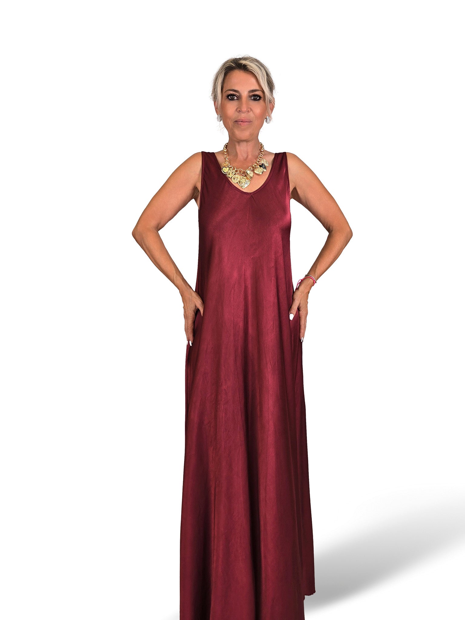 ROBE À LONGUES BRETELLES EN SATIN