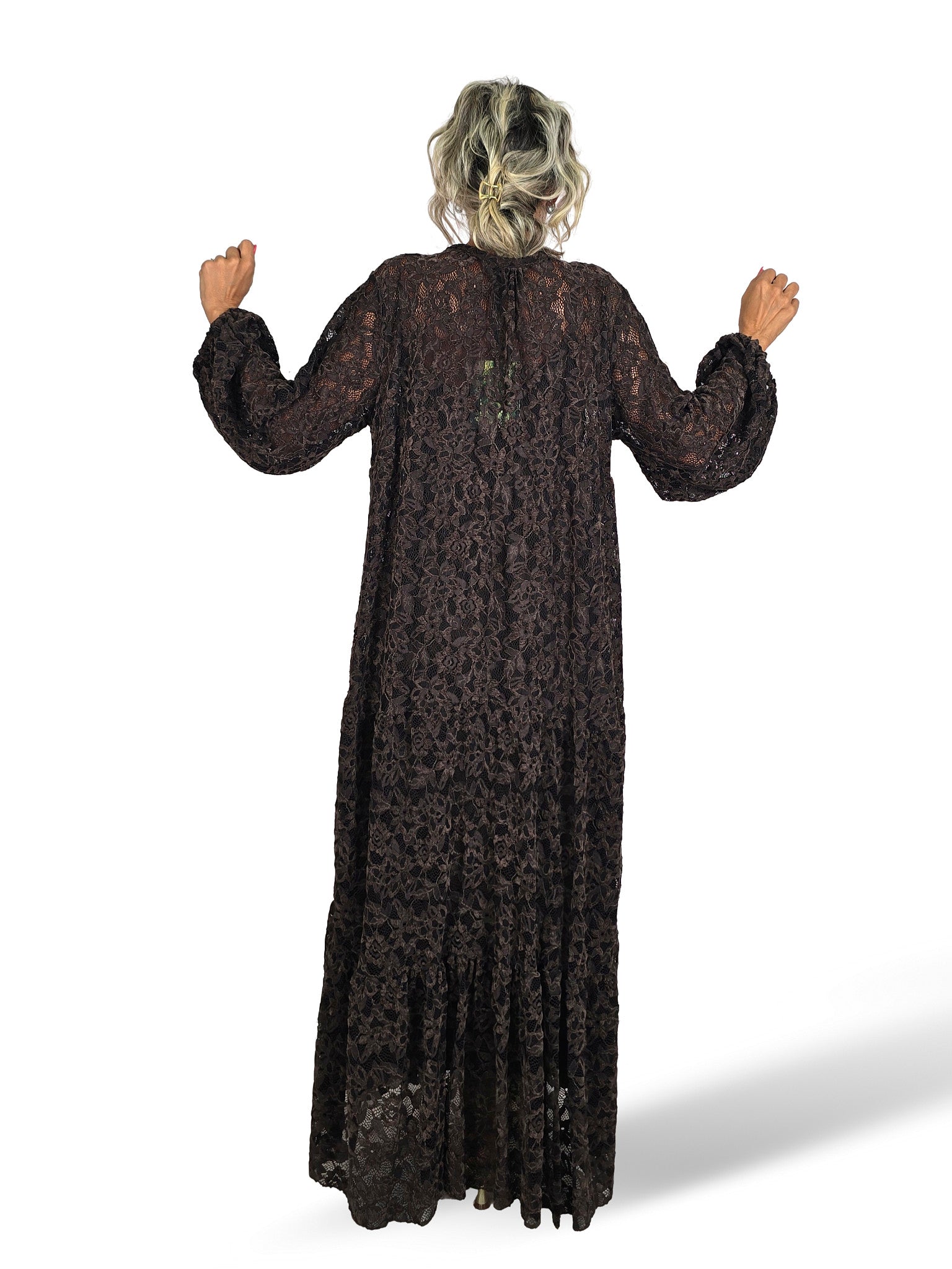 Abito lungo in pizzo stile Mao di Jot