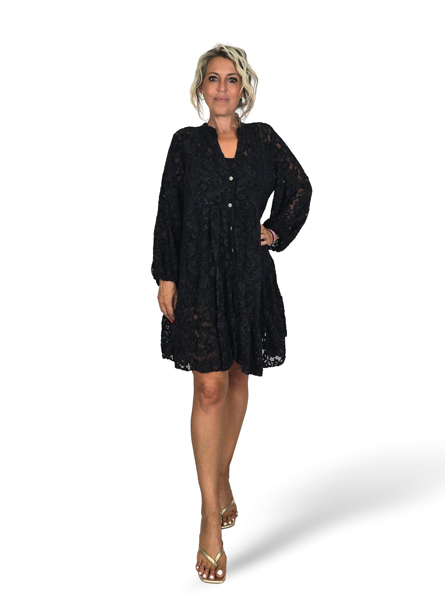Robe Mao courte en dentelle