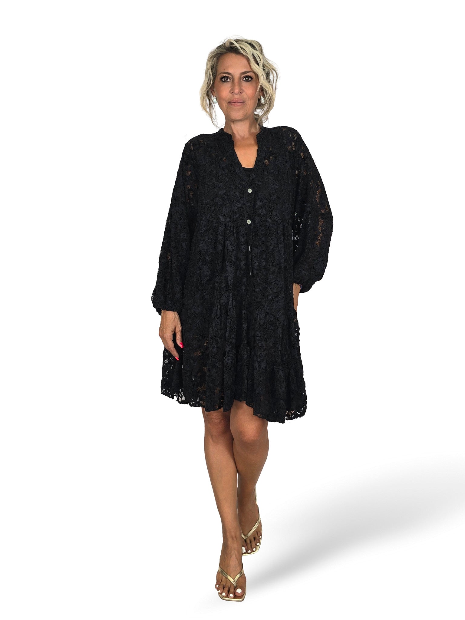 Robe Mao courte en dentelle