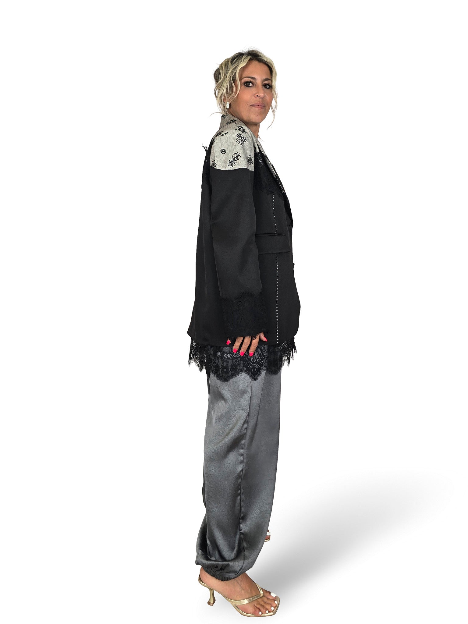 Blazer in pizzo floccato a motivi floreali