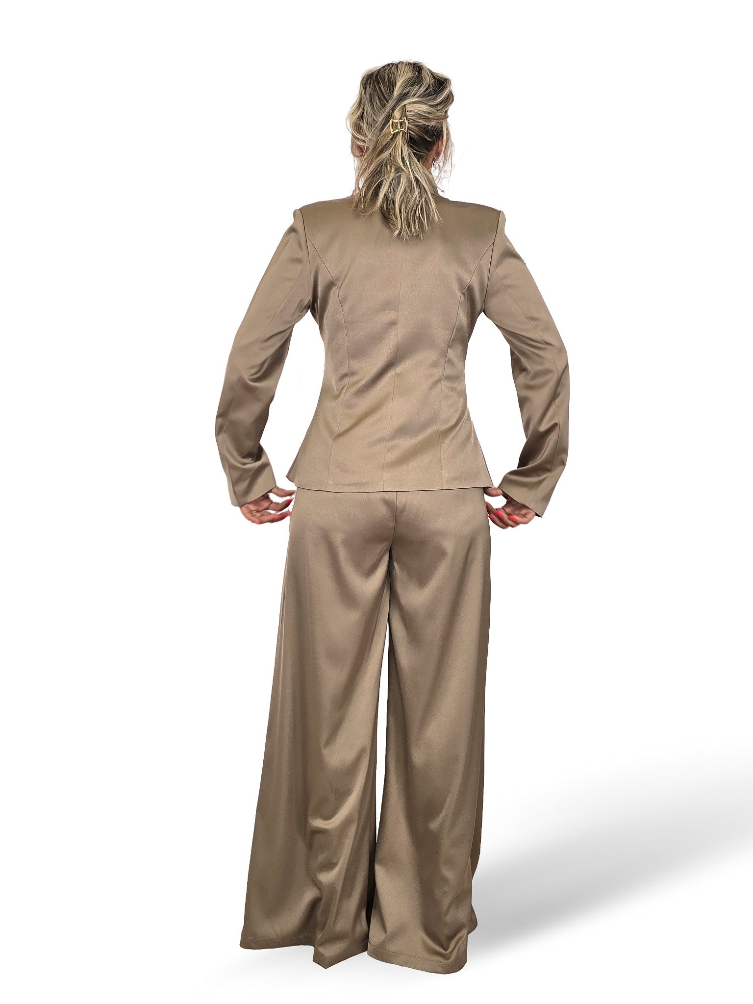 ASIATISCHES SET AUS JACKE UND PALAZZOHOSE JOT