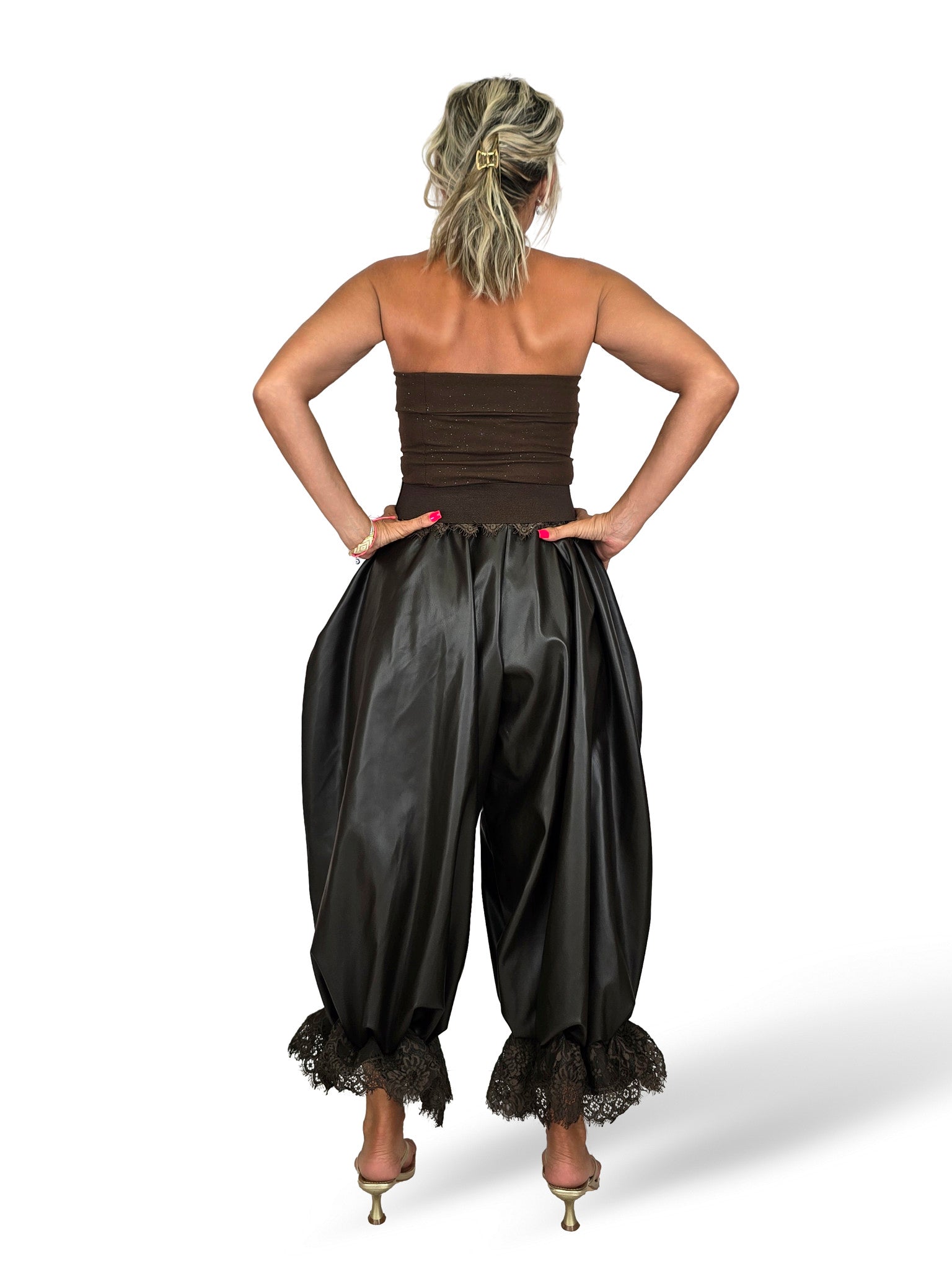 Pantaloni palazzo in similpelle con lacci