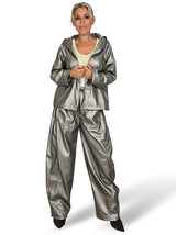 COMPLETO IN ECOPELLE EFFETTO COCCODRILLO CON GIACCA E PANTALONI CON CAPPUCCIO