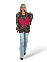 BLAZER DE ESTAMPADO ANIMAL CON LENTEJUELAS Y FLECOS