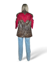 BLAZER DE ESTAMPADO ANIMAL CON LENTEJUELAS Y FLECOS