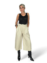 PANTALON CAPRI POLIPIEL