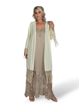 Kimono mit offenem Strickmuster und Fransen