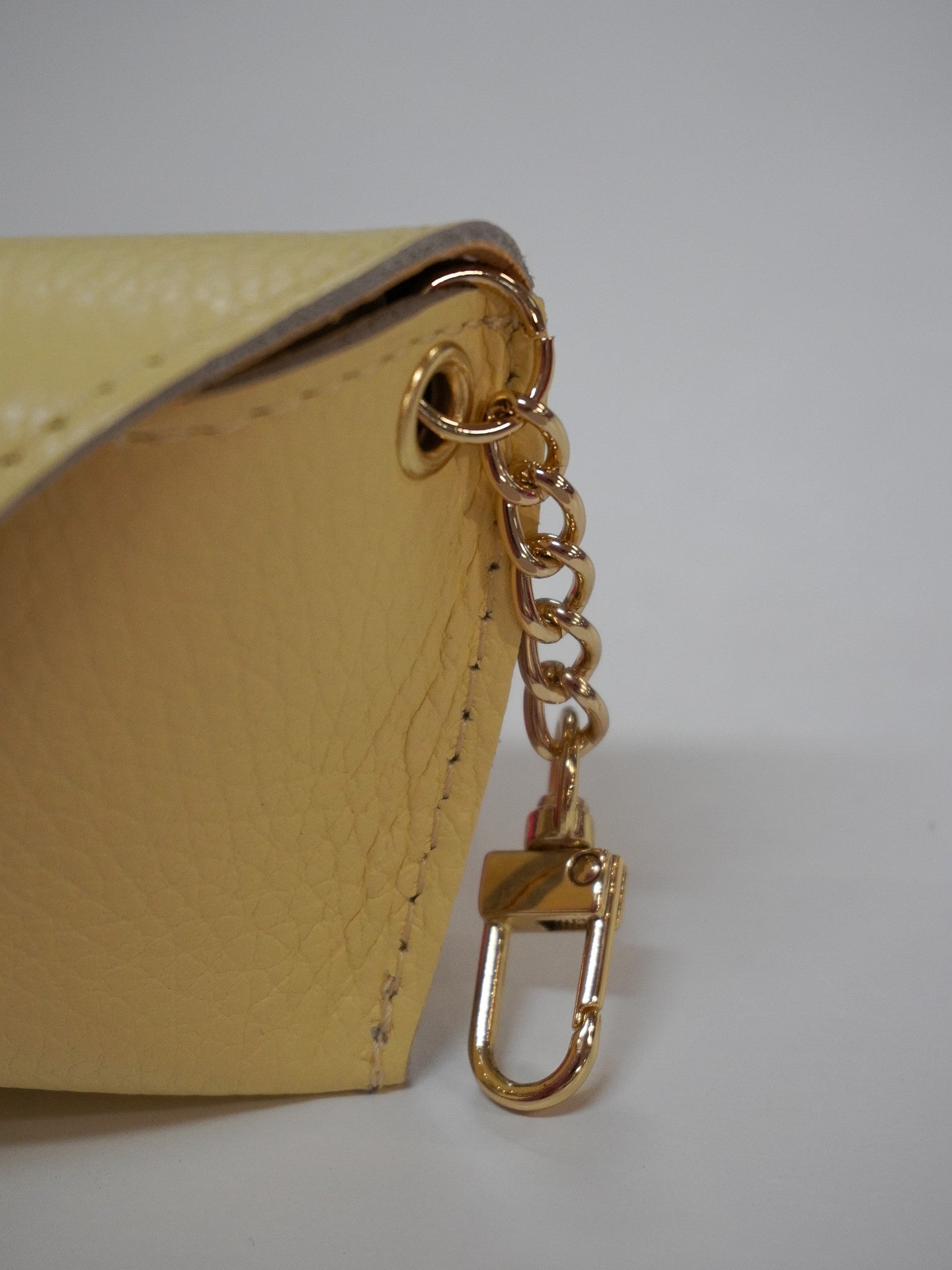 Brillenetui aus Leder