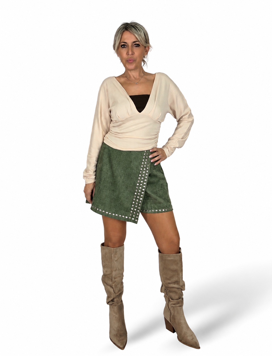 FALDA PANTALON TACHUELAS