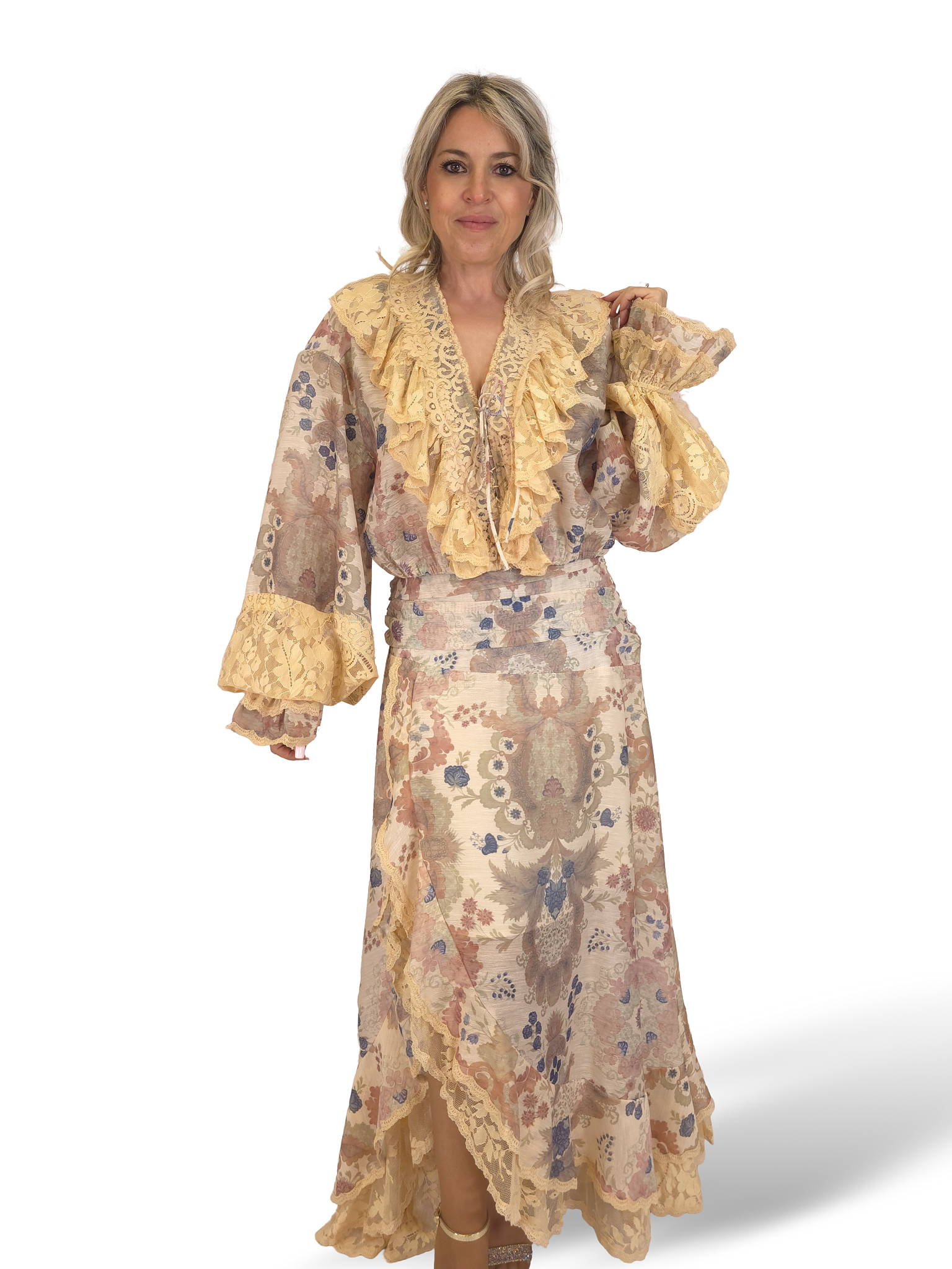 Conjunto de linho estampado e renda