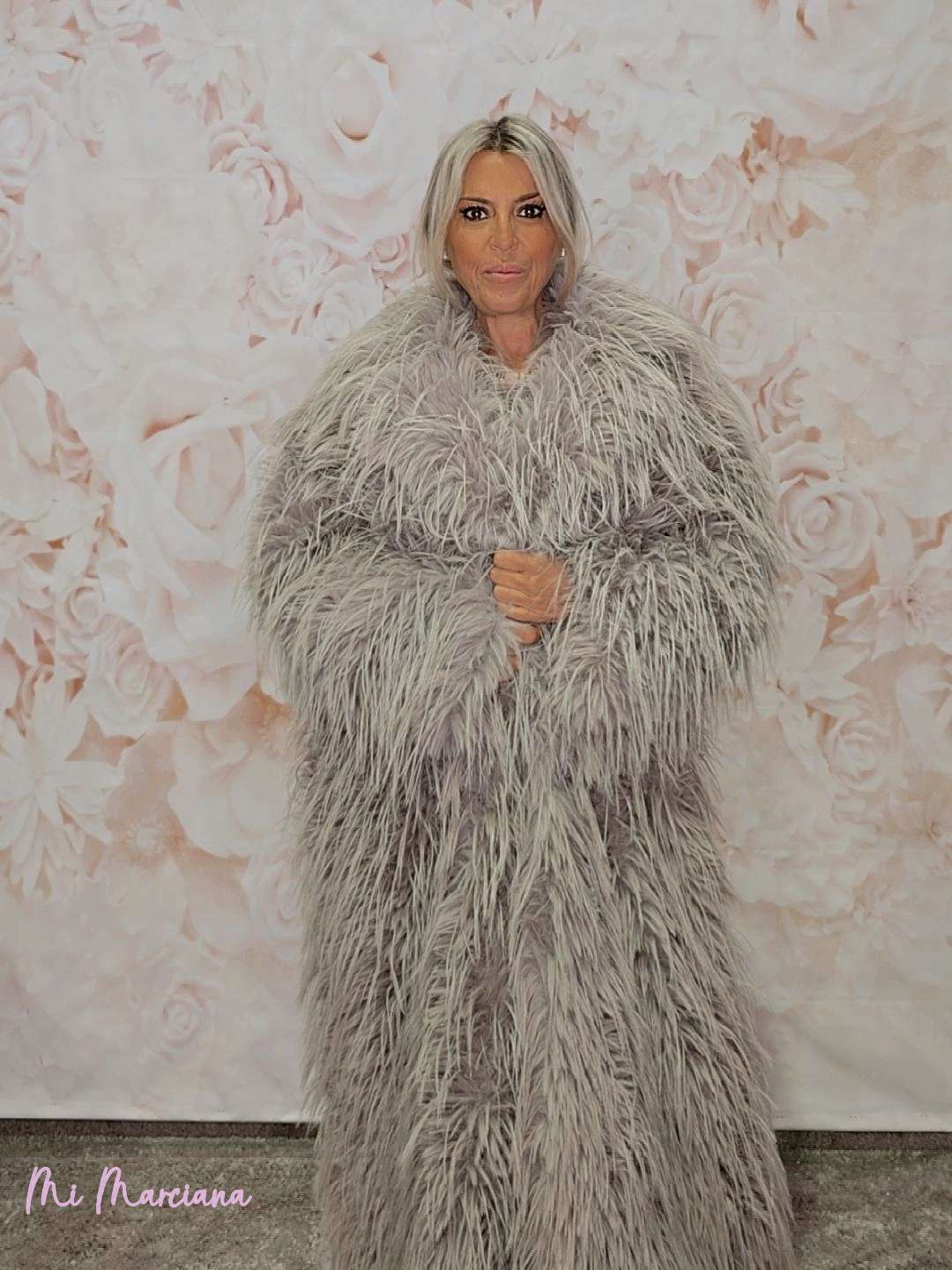 ABRIGO DOBLE PELO LISO TAUPE  LUMINA