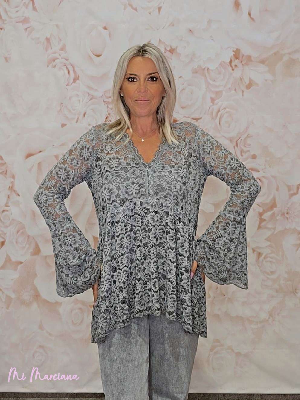 Blusa de renda JOT