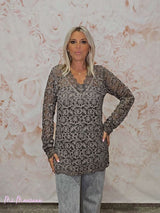 CAMISETA ENCAJE ESCOTE PICO JOT